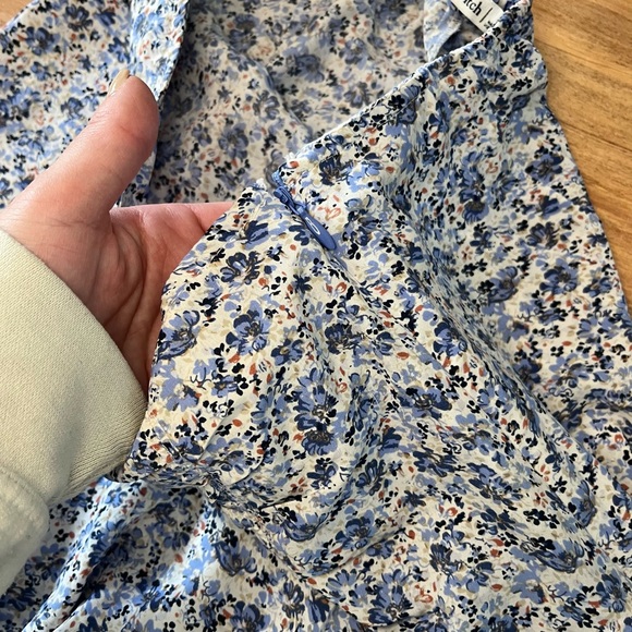 Abercrombie and Fitch floral skort - Picture 6 of 6